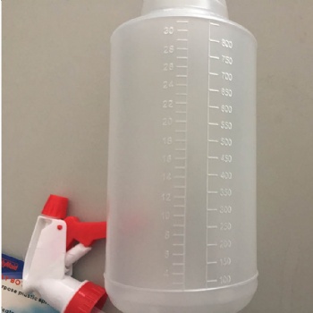  Spray Bottle	